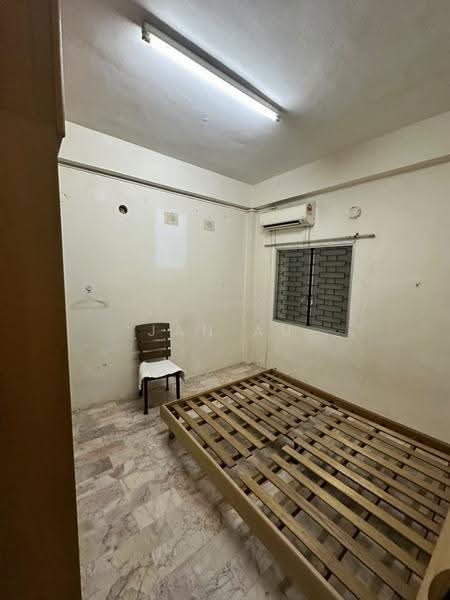 Semi-Detached House for Sale in Kampung Bahru (Johor Bahru) - JAN AU - Bedroom - PropertyGuru.com.my