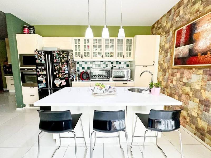Rumah Berkembar untuk Dijual di Cahaya Spk (Shah Alam) - Adzura Zamedin - Kitchen - PropertyGuru.com.my