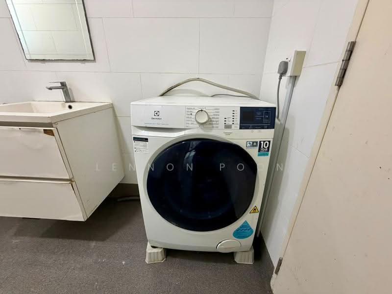 Kediaman Servis untuk Disewa di SqWhere Service Apartments - Lennon Poon - Interior - PropertyGuru.com.my