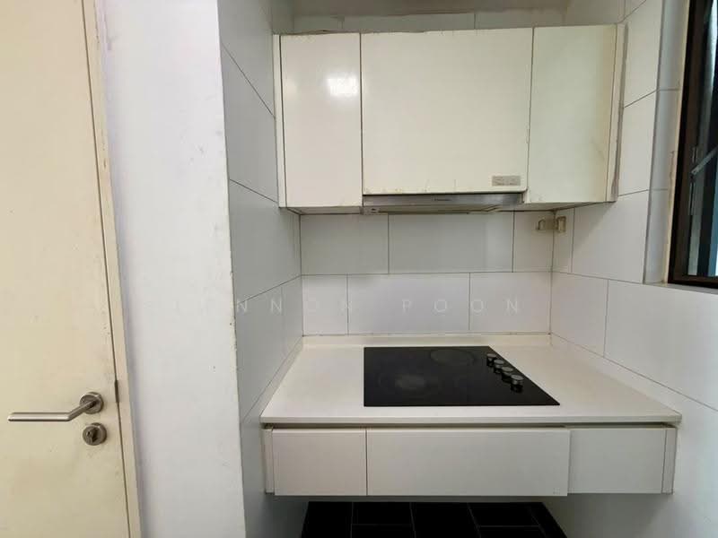 Kediaman Servis untuk Disewa di SqWhere Service Apartments - Lennon Poon - Kitchen - PropertyGuru.com.my