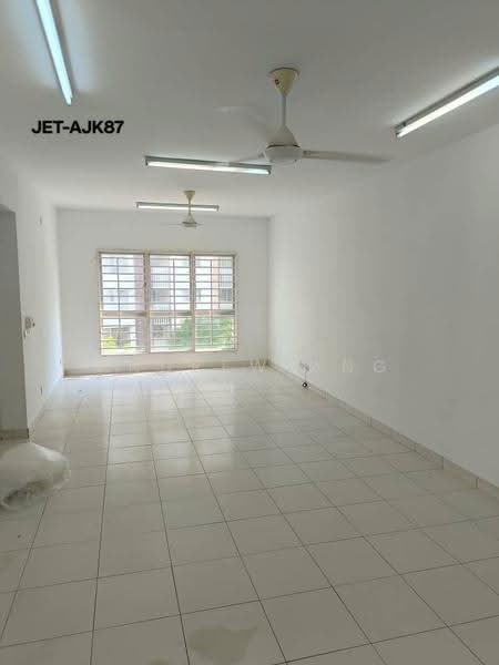 Apartment for Sale at Pangsapuri Seri Mutiara - Andrew Ang - Living Room - PropertyGuru.com.my