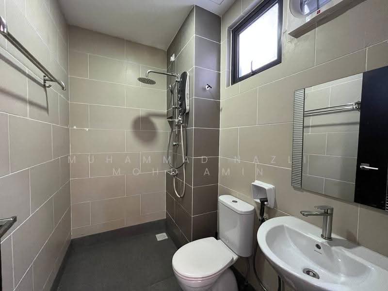 Townhouse for Sale in Bangi (Selangor) - Muhammad Nazli Mohd Amin - Bathroom - PropertyGuru.com.my