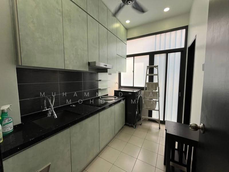 Townhouse for Sale in Bangi (Selangor) - Muhammad Nazli Mohd Amin - Kitchen - PropertyGuru.com.my