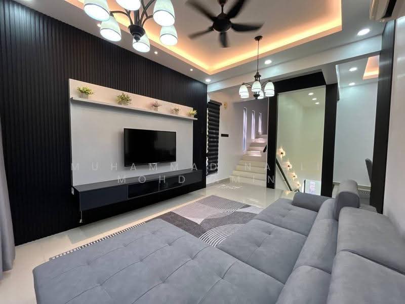 Townhouse for Sale in Bangi (Selangor) - Muhammad Nazli Mohd Amin - Living Room - PropertyGuru.com.my