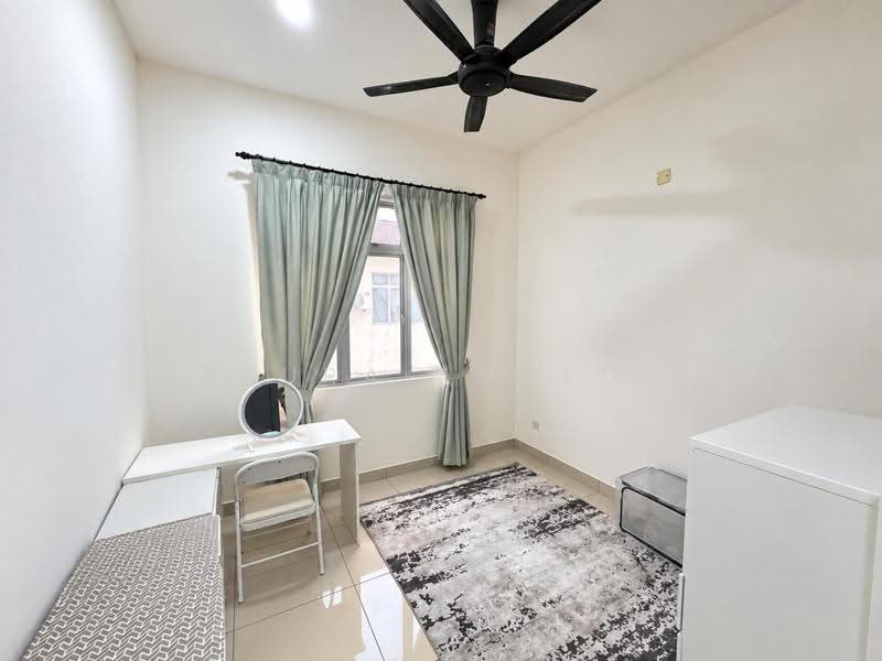 3-storey Terraced House for Sale in Kota Warisan (Sepang) - Adzura Zamedin - Bedroom - PropertyGuru.com.my