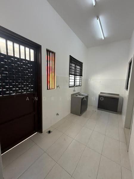 2-storey Terraced House for Rent in Setia Utama (Setia Alam) - Andrew Ang - Kitchen - PropertyGuru.com.my