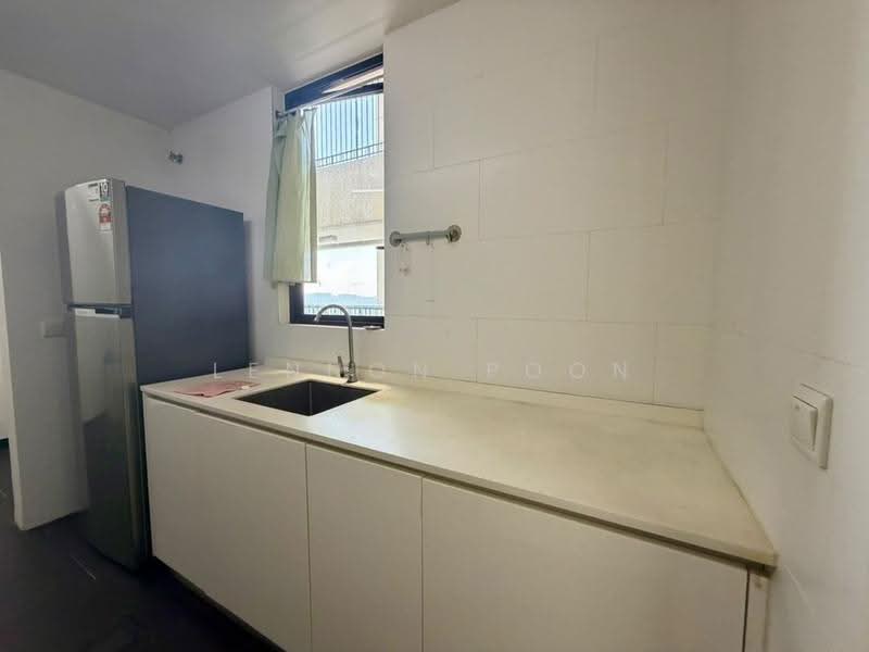 Kediaman Servis untuk Disewa di SqWhere Service Apartments - Lennon Poon - Kitchen - PropertyGuru.com.my