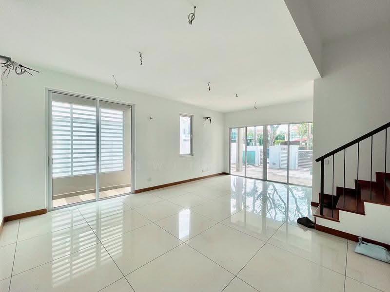Semi-Detached House for Sale in Bayan Lepas (Penang) - Welwits Sim - Living Room - PropertyGuru.com.my