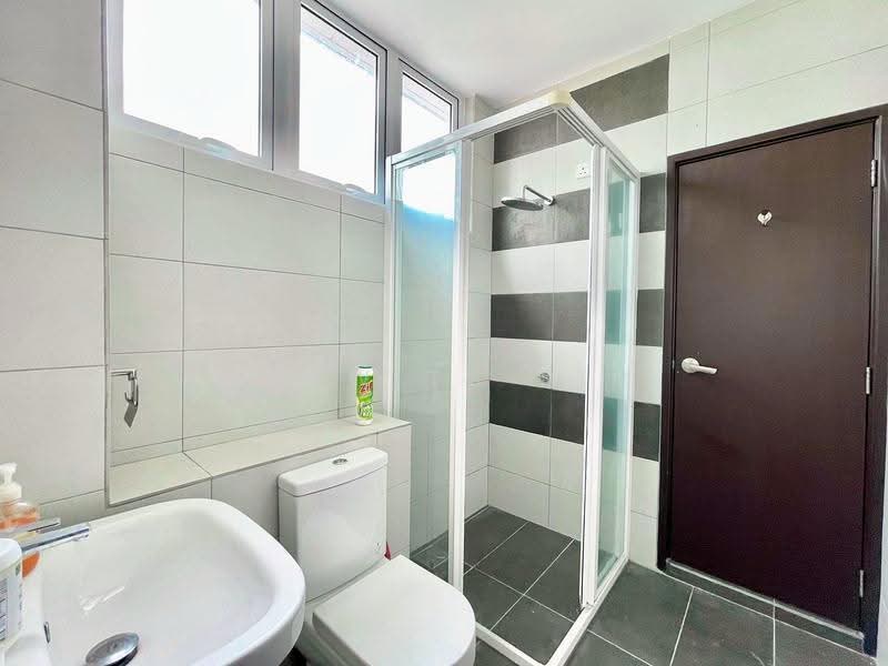 Semi-Detached House for Sale in Bayan Lepas (Penang) - Welwits Sim - Bathroom - PropertyGuru.com.my
