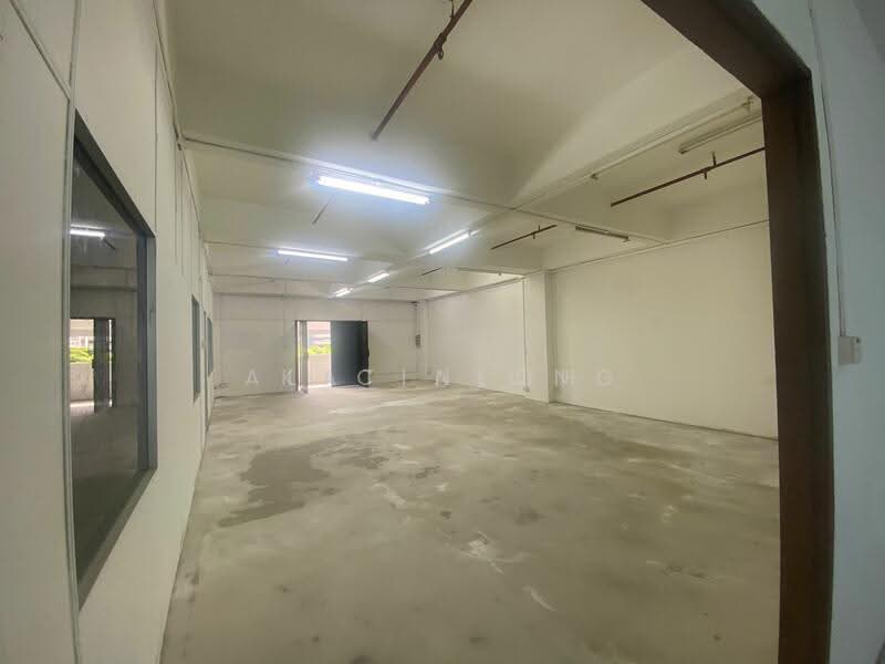 Kilang untuk Dijual di Taman Perindustrian Bukit Serdang (Seri Kembangan) - KAT NEOH - Interior - PropertyGuru.com.my