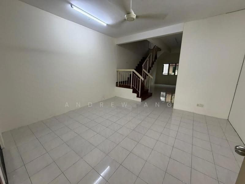 2-storey Terraced House for Sale in Setia Impian (Setia Alam) - Andrew Ang - Living Room - PropertyGuru.com.my