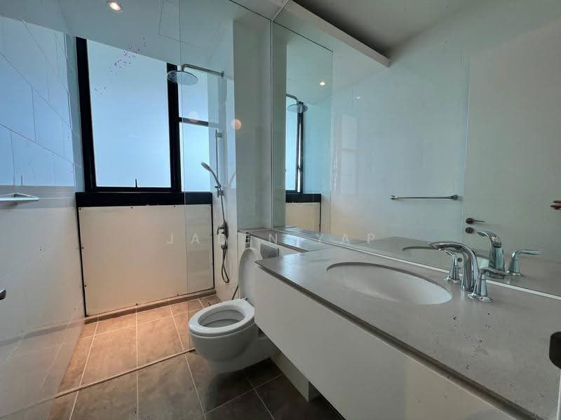 Kediaman Servis untuk Disewa di Senada Residence @ KLGCC Resort - Jaden Yap - Bathroom - PropertyGuru.com.my