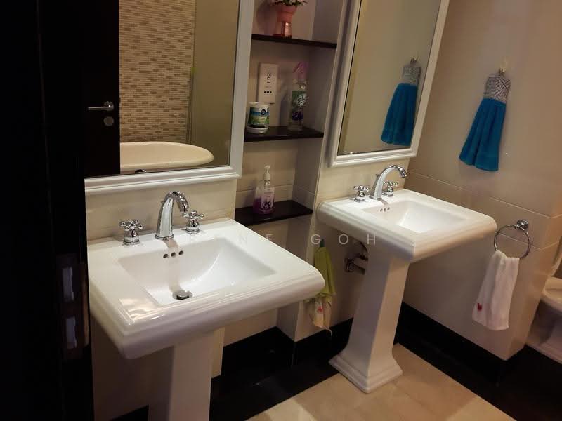 Kondominium untuk Disewa di Quayside Seafront Resort Condominiums - Irene Goh - Bathroom - PropertyGuru.com.my