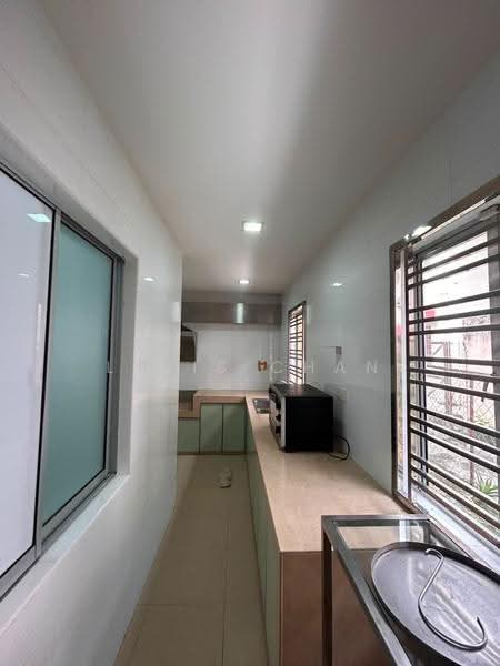 Rumah Teres untuk Dijual di Bandar Kinrara Seksyen 5 (Bandar Kinrara) - Levis Chan - Kitchen - PropertyGuru.com.my