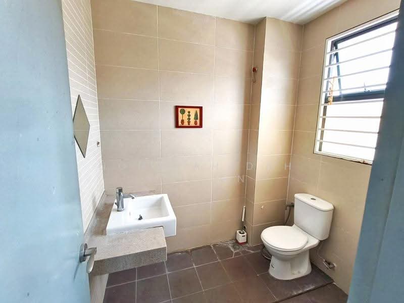 2-storey Terraced House for Sale in Presint 11 (Putrajaya) - Norsyahidah Razlan - Bathroom - PropertyGuru.com.my