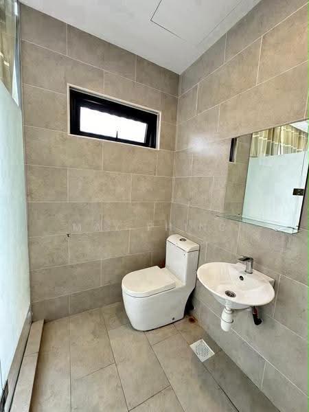 Kediaman Servis untuk Dijual di Cube 8 Teens - May Phing - Bathroom - PropertyGuru.com.my