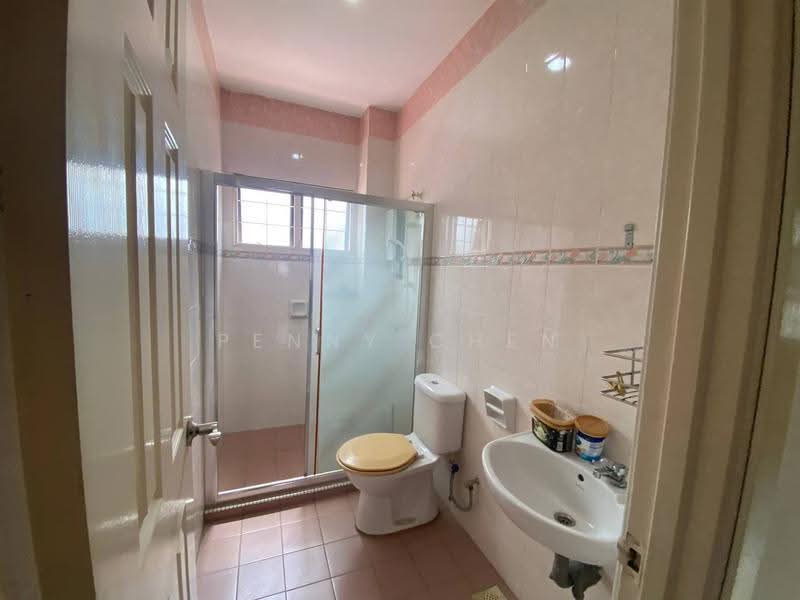 Semi-Detached House for Sale in Bandar Baru Sri Klebang (Chemor) - PENNY CHEN - Bathroom - PropertyGuru.com.my