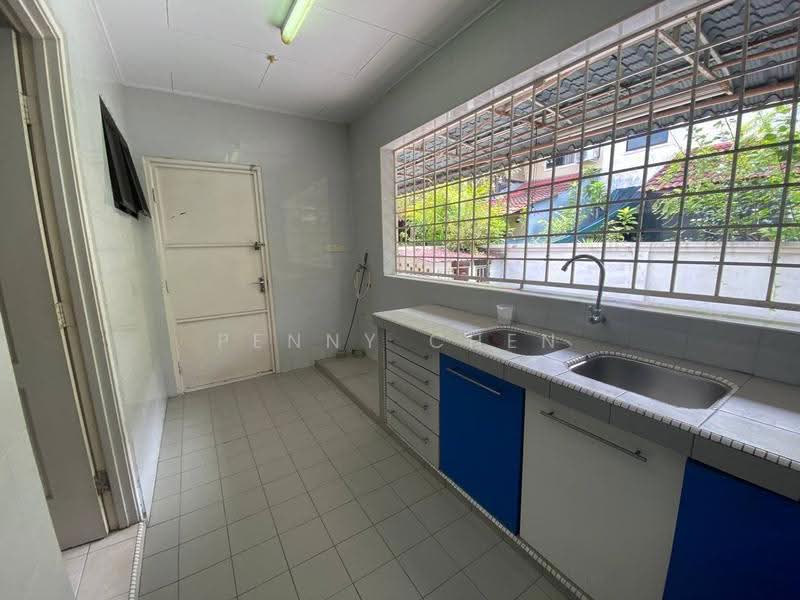 Semi-Detached House for Sale in Bandar Baru Sri Klebang (Chemor) - PENNY CHEN - Kitchen - PropertyGuru.com.my