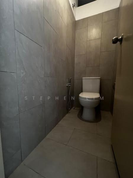 Kedai untuk Disewa di Bandar Gamuda Cove (Dengkil) - Stephen Lim - Bathroom - PropertyGuru.com.my