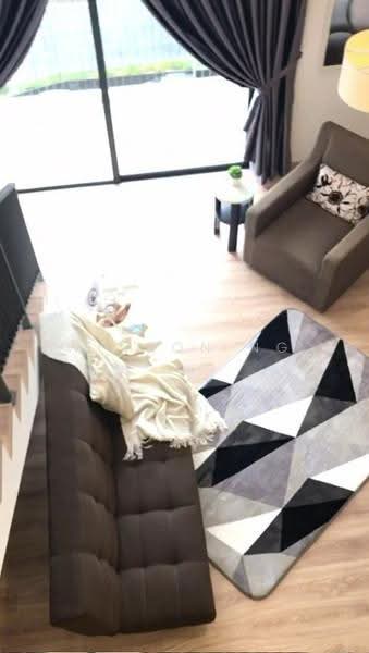 Kediaman Servis untuk Disewa di Emporis - Winson Ng - Living Room - PropertyGuru.com.my