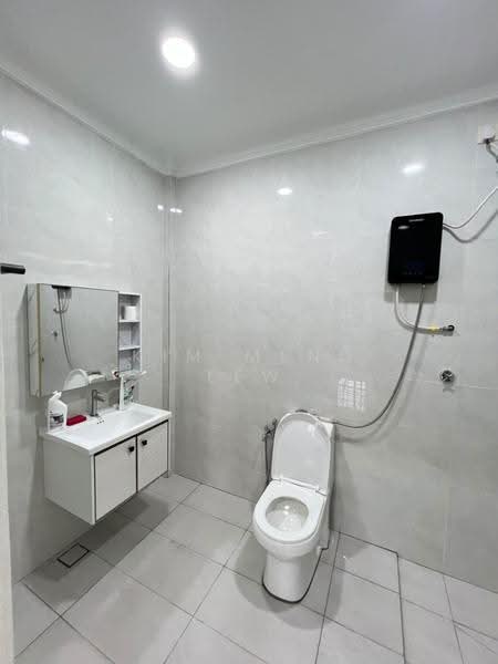 Rumah Teres 2-Tingkat untuk Disewa di Taman Wangsa Permai (Kepong) - Kim Meng Lew - Bathroom - PropertyGuru.com.my