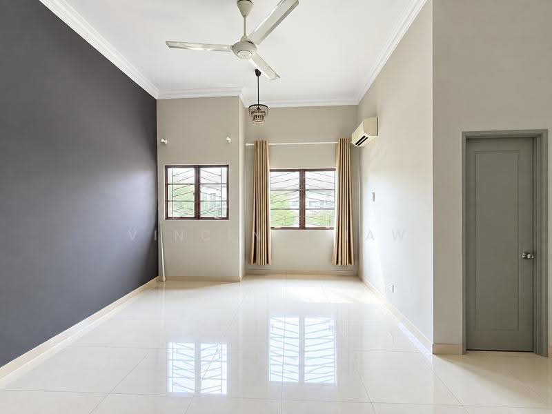 2-storey Terraced House for Sale in Ara Damansara (Selangor) - Vincent Liaw - Living Room - PropertyGuru.com.my