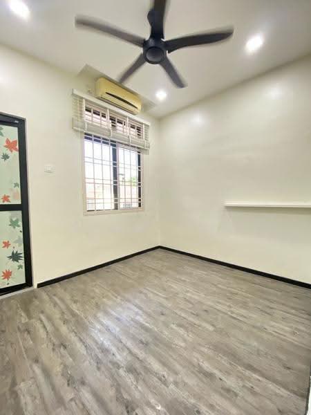 Rumah Teres 2-Tingkat untuk Disewa di Taman Desa Tebrau (Tebrau) - Tommy Tai - Interior - PropertyGuru.com.my