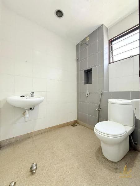 2-storey Terraced House for Sale in Setia Indah (Setia Alam) - Ryan . - Bathroom - PropertyGuru.com.my