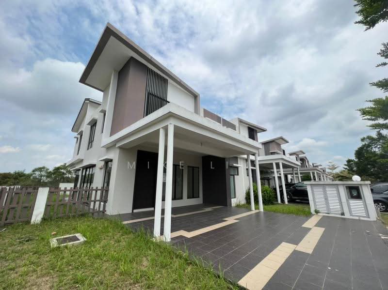 Semi-Detached House for Sale in Semenyih (Selangor) - Mike Lim - Exterior - PropertyGuru.com.my