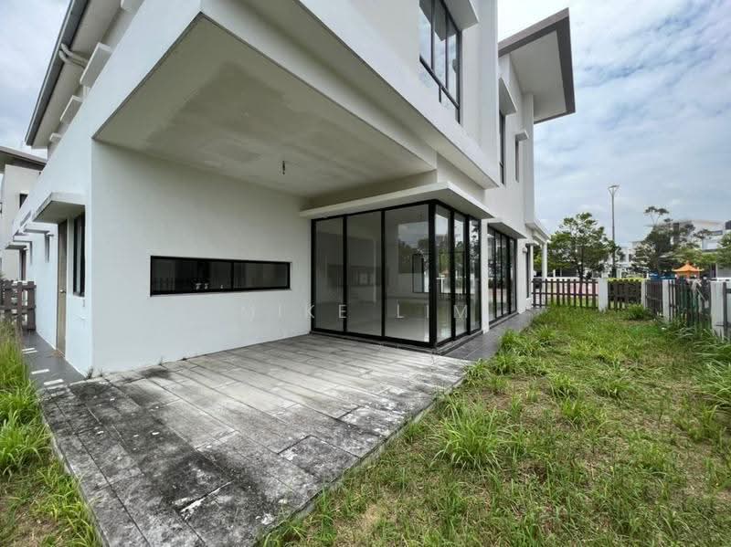 Semi-Detached House for Sale in Semenyih (Selangor) - Mike Lim - Exterior - PropertyGuru.com.my
