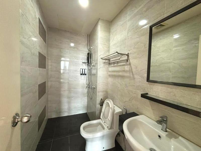 Pangsapuri untuk Disewa di SKS Pavillion Residences - Joey Tay - Bathroom - PropertyGuru.com.my