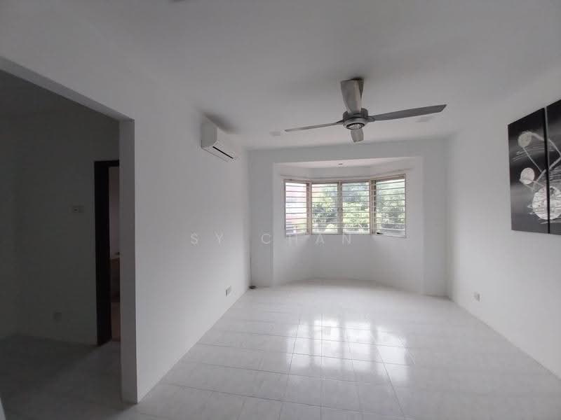 2-storey Terraced House for Sale in Puchong (Puchong) - SY Chan - Living Room - PropertyGuru.com.my