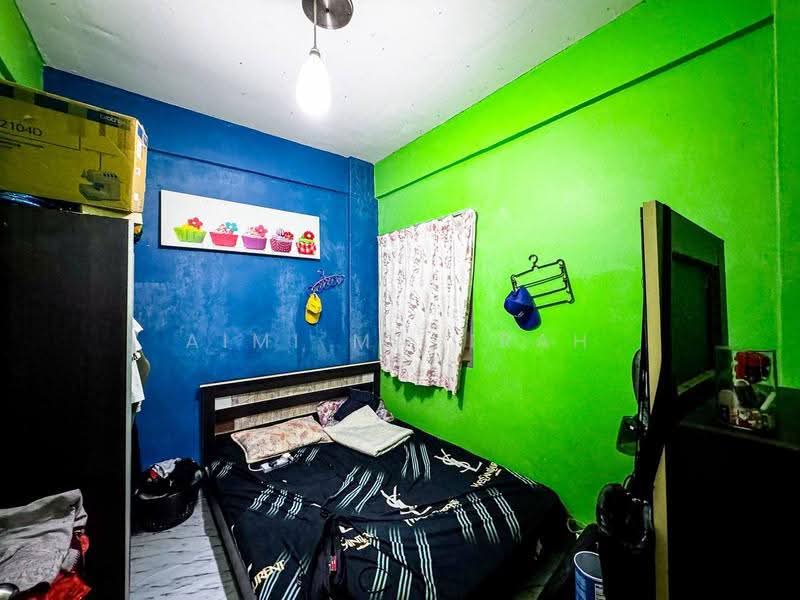 Flat for Sale at Taman Desa Karunmas Flat - Aimi Mahirah - Bedroom - PropertyGuru.com.my