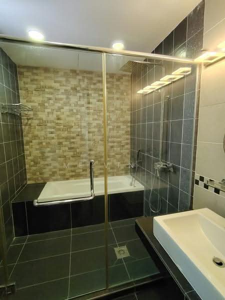 Rumah Berkembar untuk Dijual di Bandar Mahkota Cheras (Cheras) - Melvin . - Bathroom - PropertyGuru.com.my