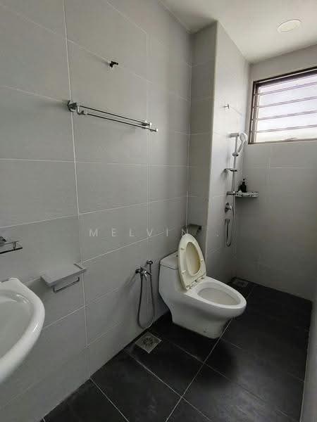 Rumah Berkembar untuk Dijual di Bandar Mahkota Cheras (Cheras) - Melvin . - Bathroom - PropertyGuru.com.my