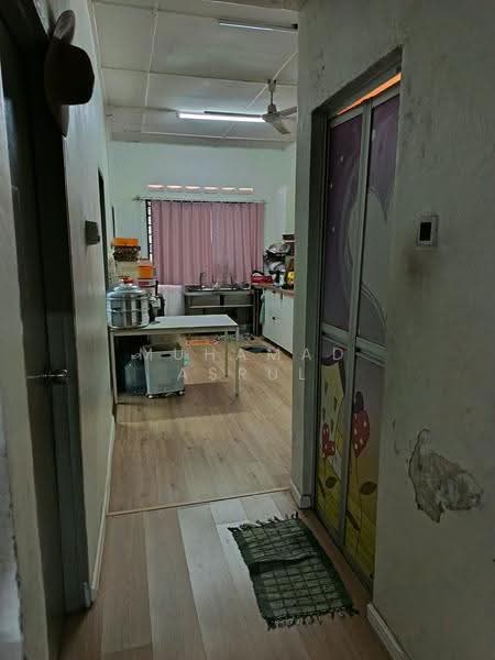 Rumah Teres 2-Tingkat untuk Dijual di Taman Kota Masai (Pasir Gudang) - Muhamad Asrul - Kitchen - PropertyGuru.com.my