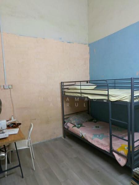 Rumah Teres 2-Tingkat untuk Dijual di Taman Kota Masai (Pasir Gudang) - Muhamad Asrul - Bedroom - PropertyGuru.com.my