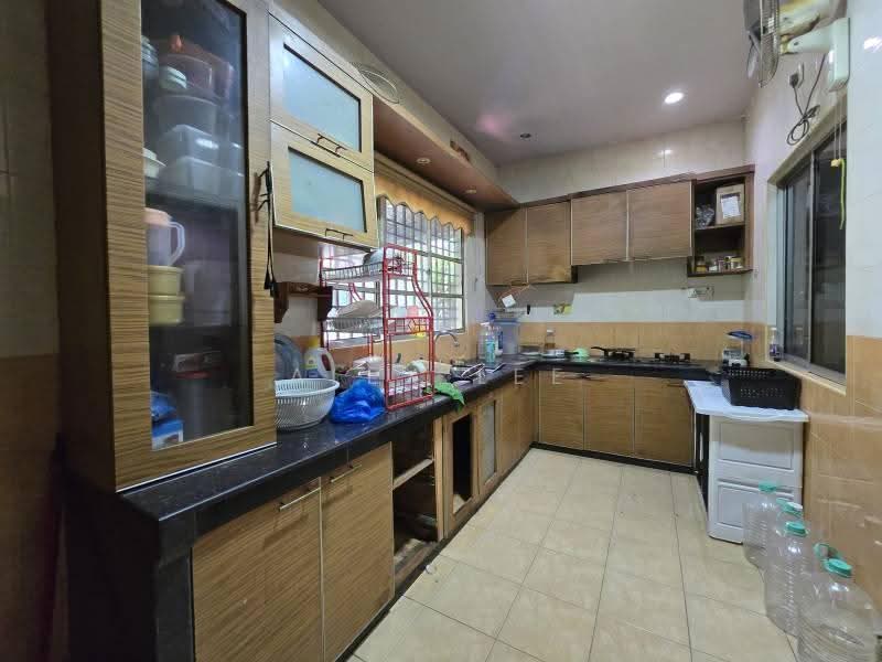 Rumah Teres untuk Dijual di Bandar Puteri Klang (Klang) - Alex Lee - Kitchen - PropertyGuru.com.my
