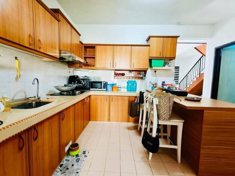 Rumah Teres 2-Tingkat untuk Dijual di Sungai Buloh (Selangor) - Zimir Shah - Kitchen - PropertyGuru.com.my