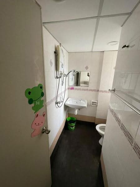 Condominium for Rent at E-Park Condominium - Hoy Meng - Bathroom - PropertyGuru.com.my