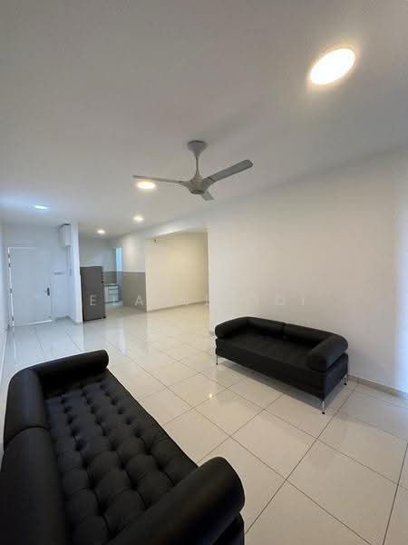 Kondominium untuk Dijual di The Light Linear - Elaine Ooi - Living Room - PropertyGuru.com.my