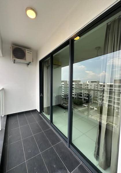 Kondominium untuk Dijual di The Light Linear - Elaine Ooi - Balcony - PropertyGuru.com.my