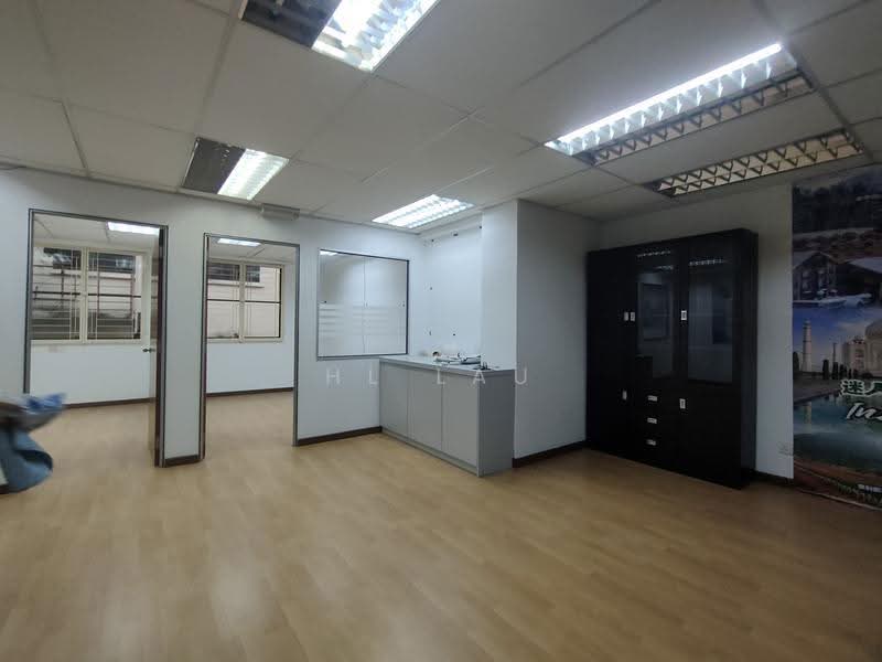 Pejabat untuk Disewa di Cheras (Kuala Lumpur) - HL Lau - Corridor - PropertyGuru.com.my