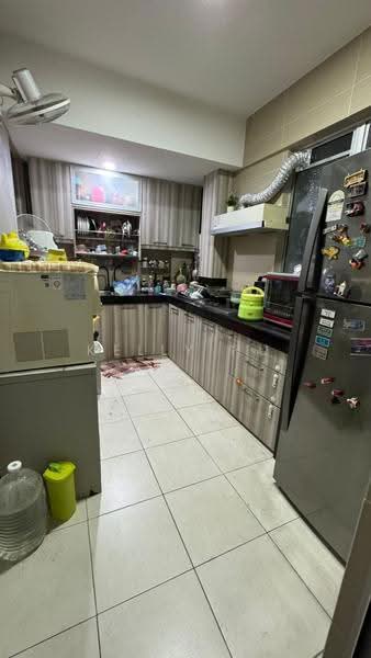 Kondominium untuk Dijual di Pelangi Heights 2 - Kelly Hu - Kitchen - PropertyGuru.com.my