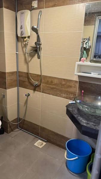 Kondominium untuk Dijual di Pelangi Heights 2 - Kelly Hu - Bathroom - PropertyGuru.com.my