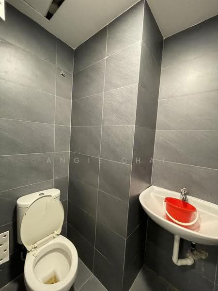 Condominium for Sale at The Plaza Condominium - Angie Chai - Bathroom - PropertyGuru.com.my