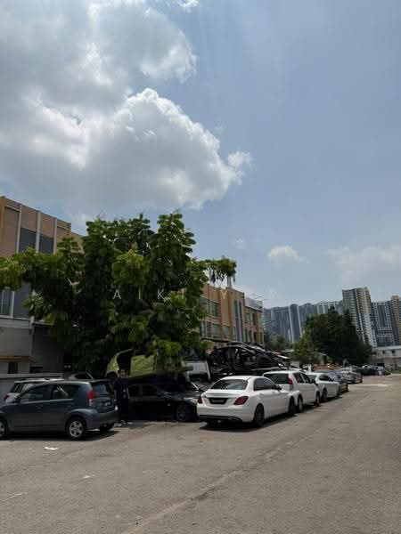 Detached Factory for Rent in Kawasan Perindustrian Balakong (Balakong) - Aiki Yap - Exterior - PropertyGuru.com.my