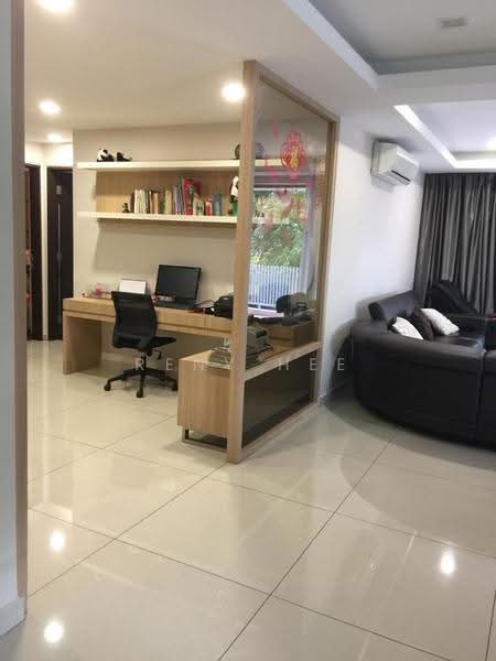 Pangsapuri untuk Disewa di Molek Pine 3 - Reny Hee - Study - PropertyGuru.com.my