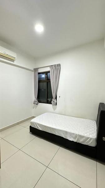 Service Residence for Sale at D'Inspire Residence (Inspira Bestari) - May Phing - Bedroom - PropertyGuru.com.my
