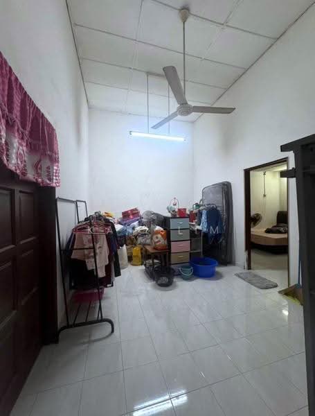 Rumah Teres 2-Tingkat untuk Dijual di Taman Tampoi Indah (Tampoi) - Karl Lim - Bedroom - PropertyGuru.com.my